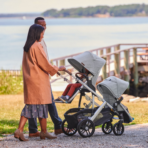 UPPAbaby VISTA V2 in Double Mode Rumble and Toddler Seats
