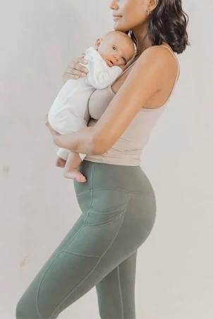 gift for new moms: postpartum leggings
